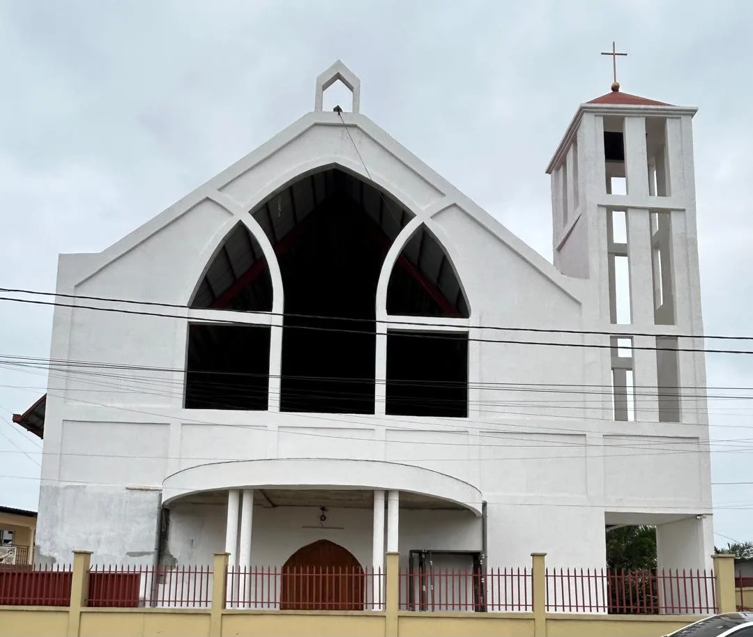 Complexe Église d'Akanda